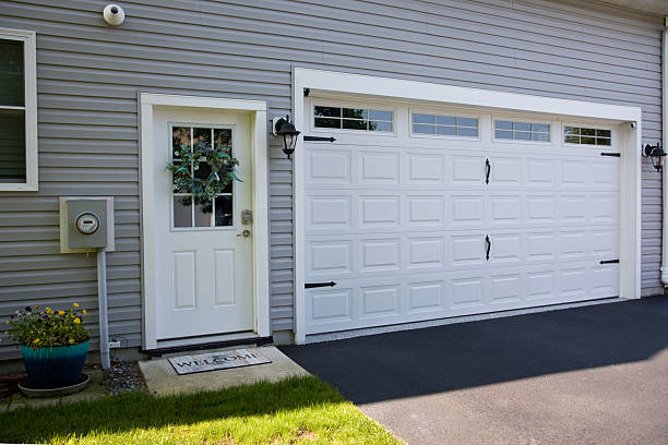 24/7 Emergency Garage Door Panel Replacement experts in San Angelo, TX